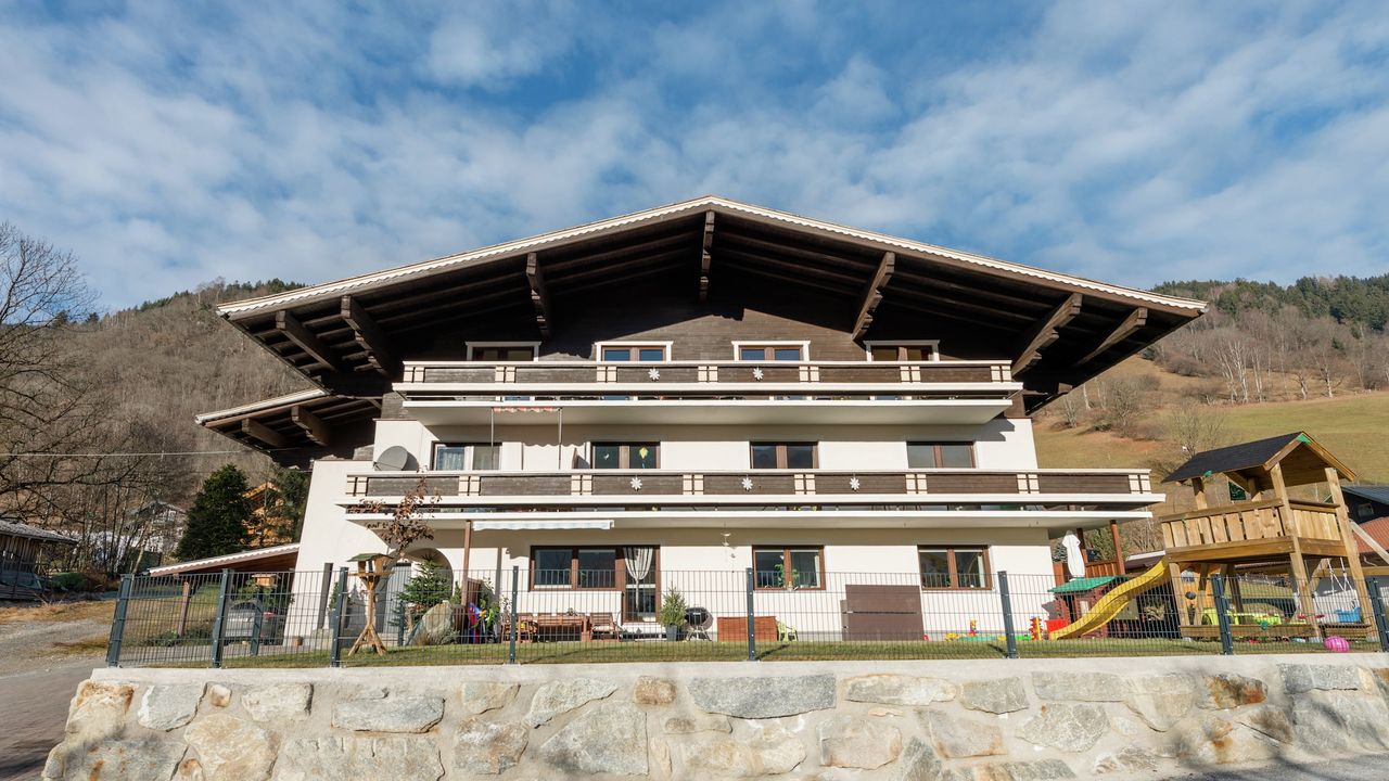 ExteriorSummer ExteriorSummer